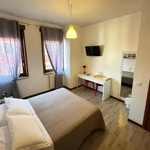 Casa Di Lucia 2*, Verona Itália
